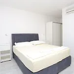 6773a *
