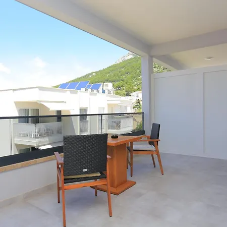 6773a Apartament