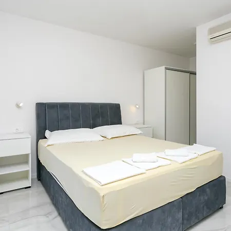 6773a Apartamento Baška Voda